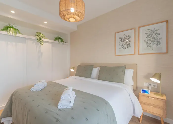 Serena Zare By Villalia Villa *